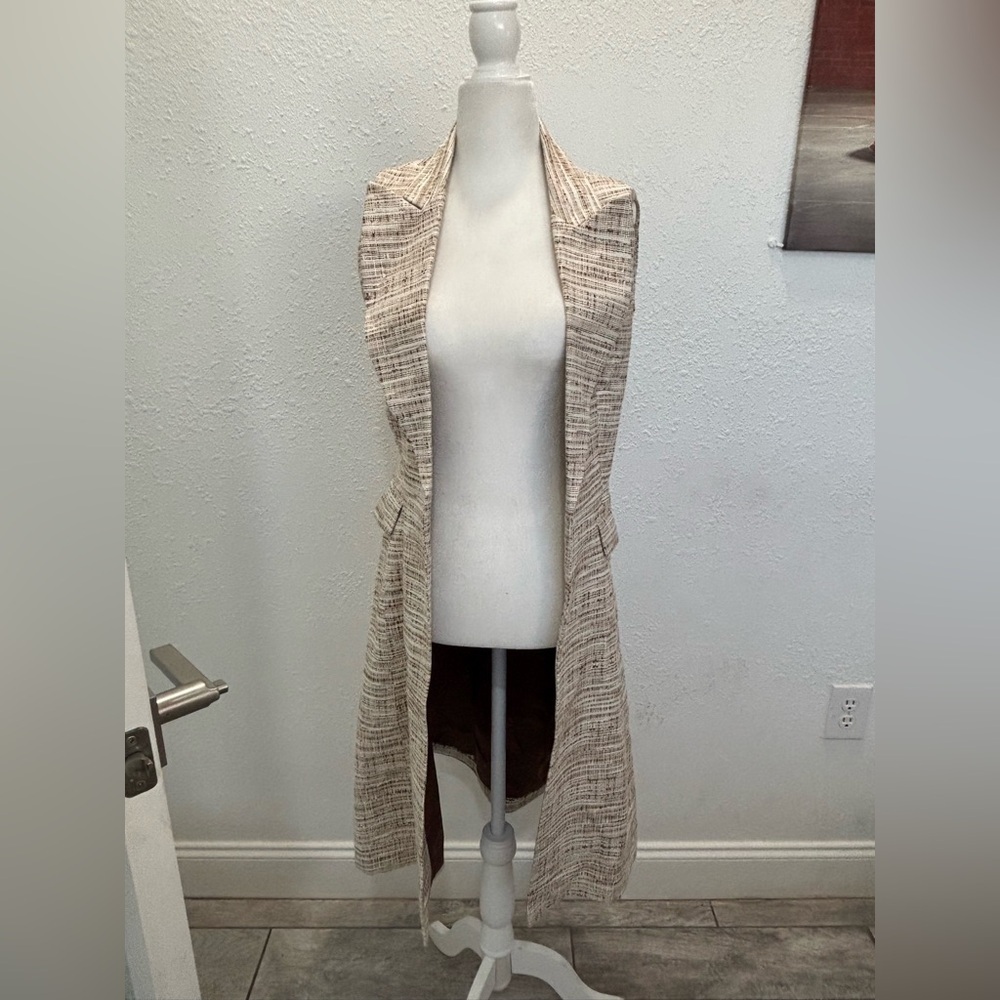 95 Twenty Textured Cream and Brown Vest - Picture 6 of 7